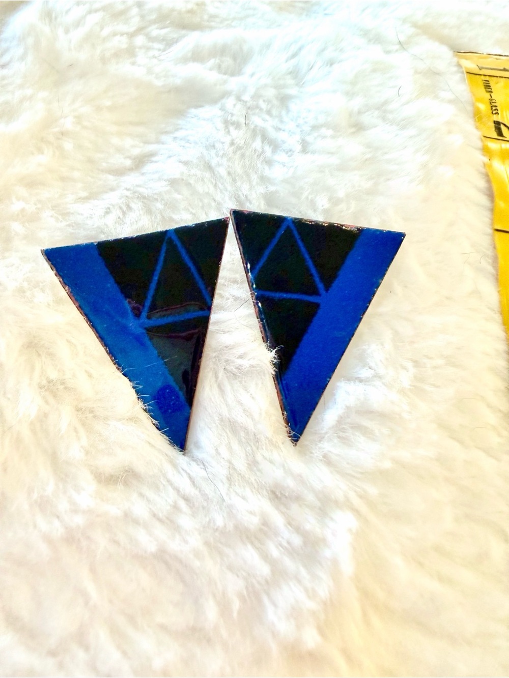 Vintage VTG Mod Geometric Triangle Blue Black Statement Earrings
